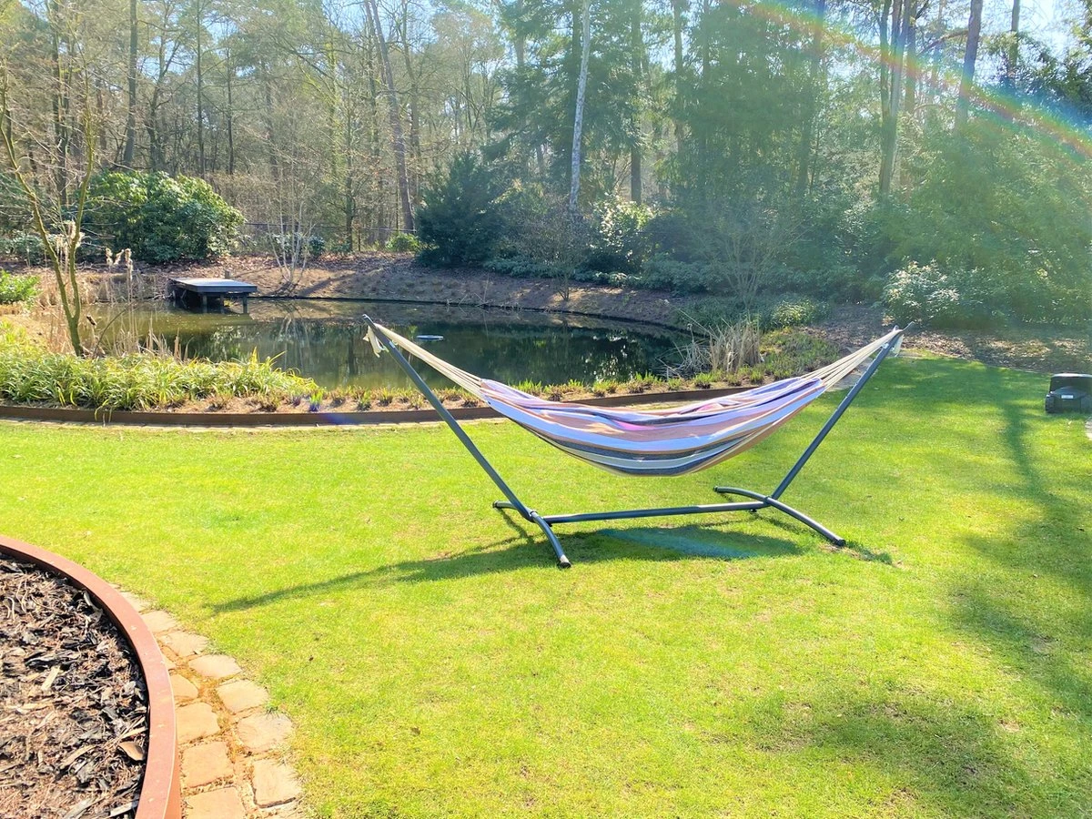 Rijoka Hangmat Met Standaard | Inclusief Doek | 300x120x110cm 5 Rijoka Hangmat Met Standaard | Inclusief Doek | 300x120x110cm - Afbeelding 5