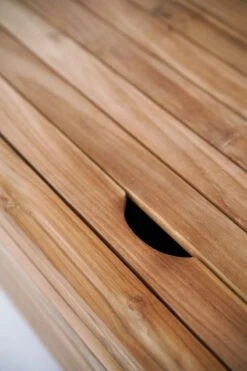 Kleine Teakhouten Tuinbank Met Opbergruimte - 100 X 60 X 90 Cm - Duurzaam Teakhout - Blijft Strak En Mooi - Sterke Constructie Om Lang Mee Te Gaan 38 Kleine Teakhouten Tuinbank Met Opbergruimte - 100 X 60 X 90 Cm - Duurzaam Teakhout - Blijft Strak En Mooi - Sterke Constructie Om Lang Mee Te Gaan -Optimaal Tuinmeubel Winkel 800x1200 17