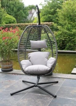 Lowander Egg Hangstoel Cocoon - Voor Binnen & Buiten - Met Standaard - Incl. Kussens -Optimaal Tuinmeubel Winkel 862x1200