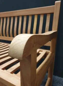 Merkloos TIERRA | Tuinbank Van Teak Comfort Plus + | 150 Cm - 3-Persoons / 3-Zits | Naturel / Original | BONANY Luxe | Geschuurd & Olie Op Waterbasis | Klassiek & Traditioneel | Stevig | Tuinzetel | Bank Voor Tuin -Optimaal Tuinmeubel Winkel 890x1200